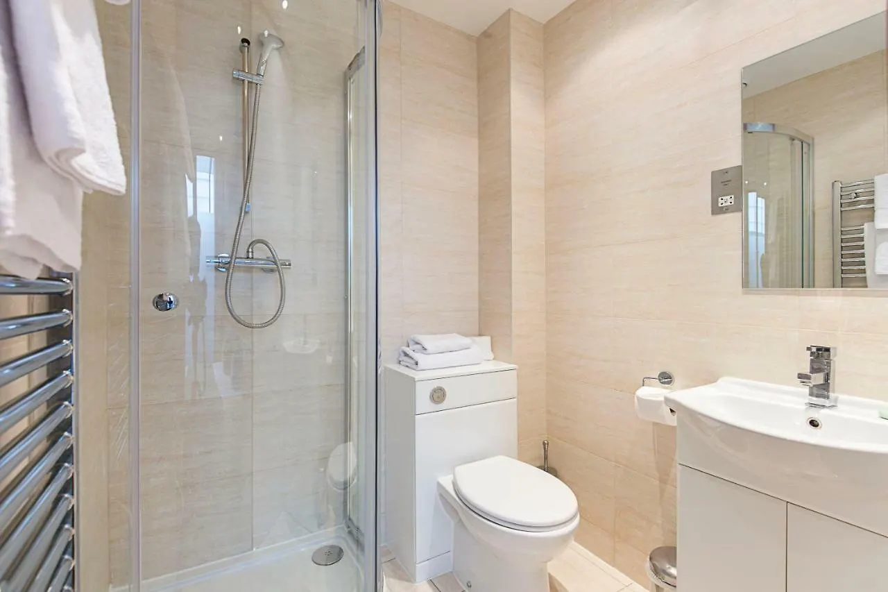 The Maltings Tower Bridge Apartment London